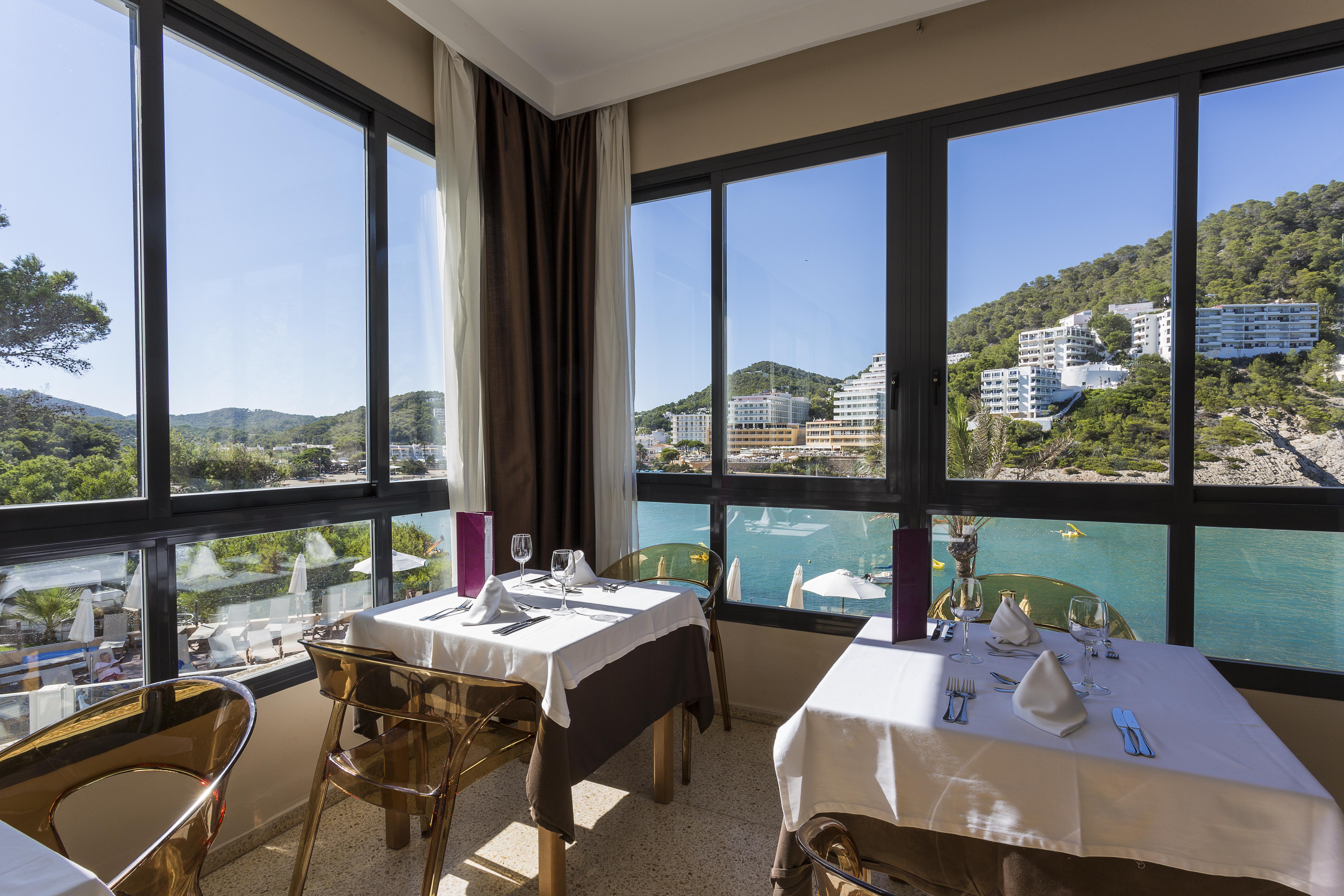 Palladium Hotel Cala Llonga - Adults Only ภายนอก รูปภาพ