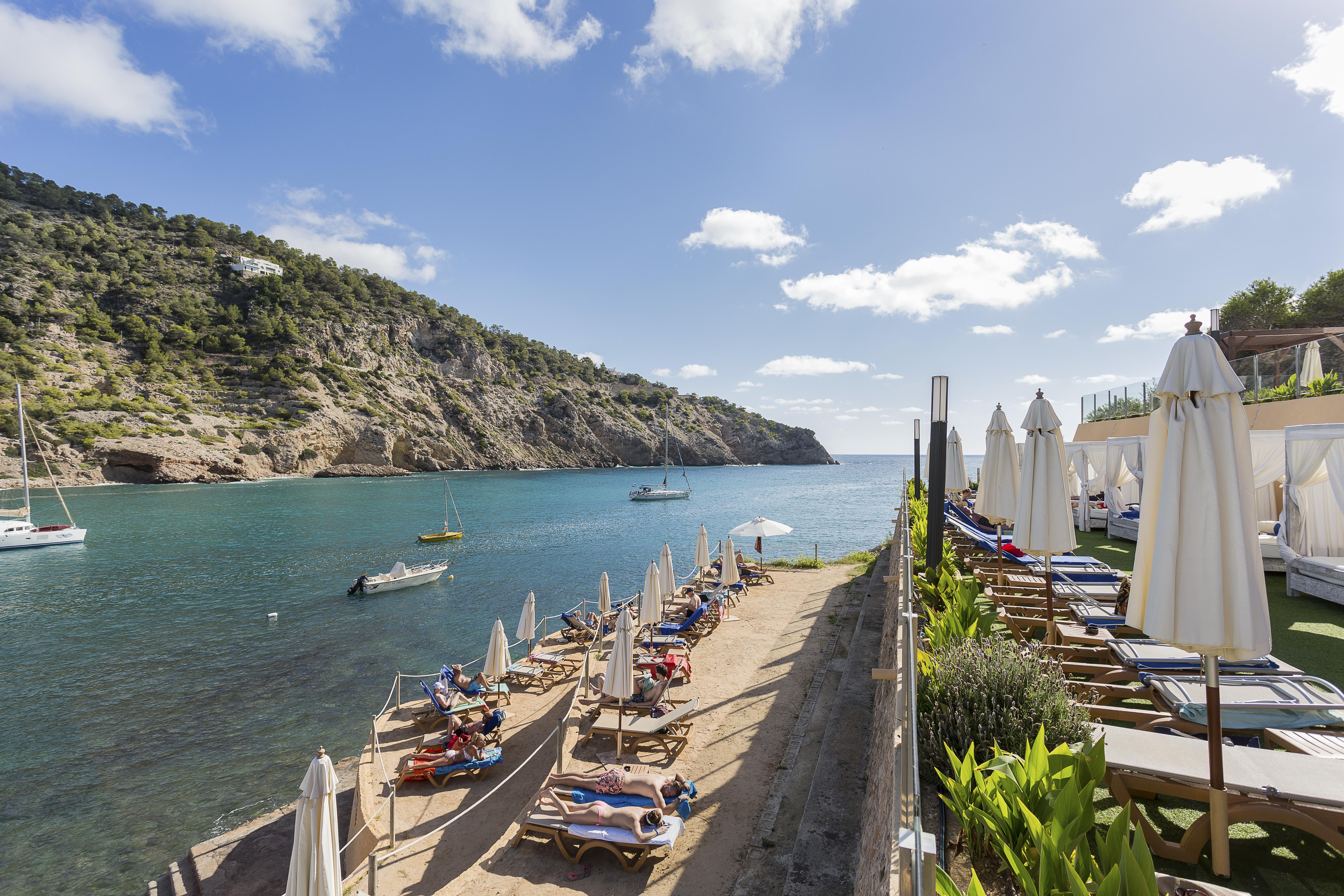 Palladium Hotel Cala Llonga - Adults Only ภายนอก รูปภาพ