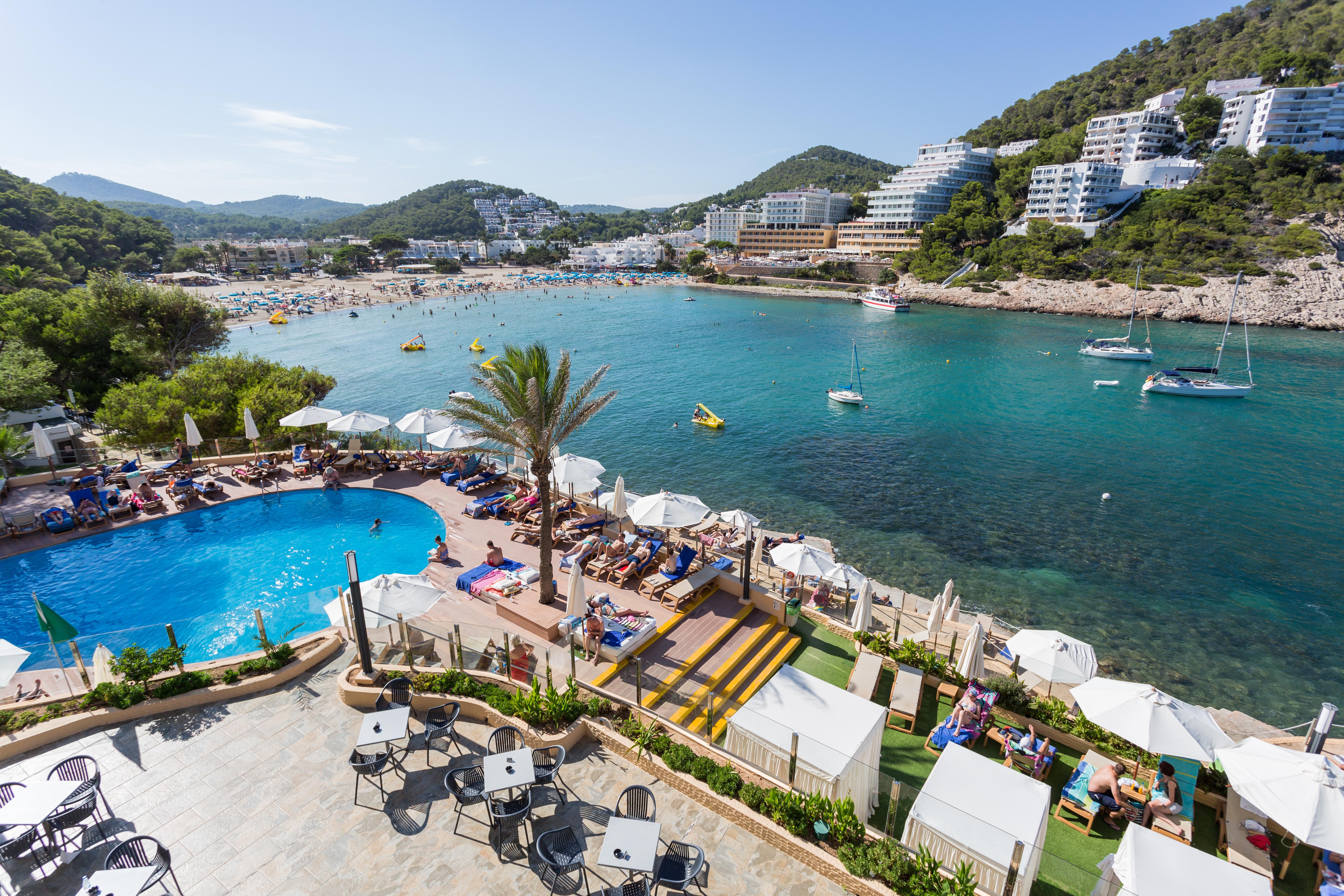 Palladium Hotel Cala Llonga - Adults Only ภายนอก รูปภาพ