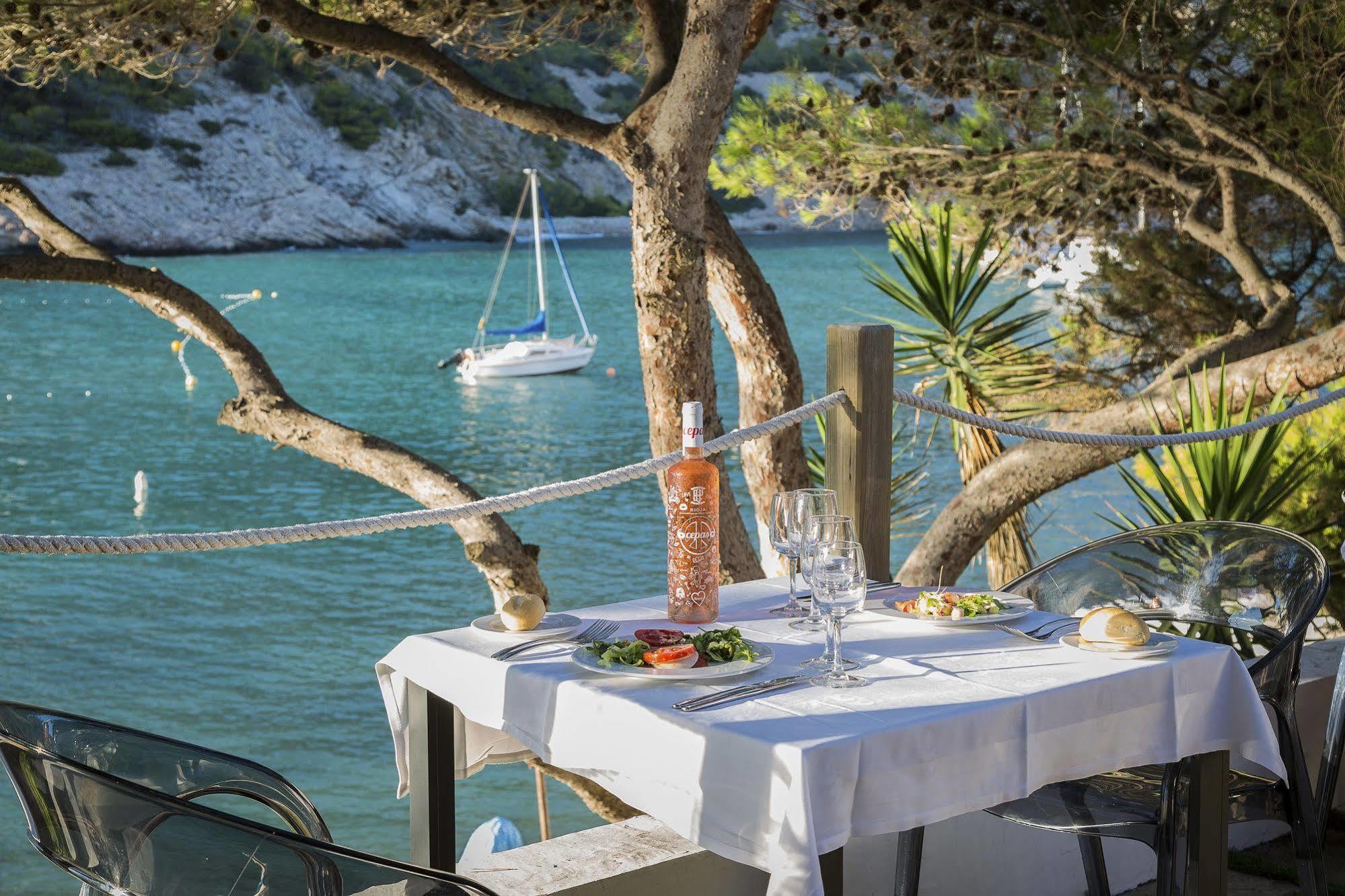 Palladium Hotel Cala Llonga - Adults Only ภายนอก รูปภาพ