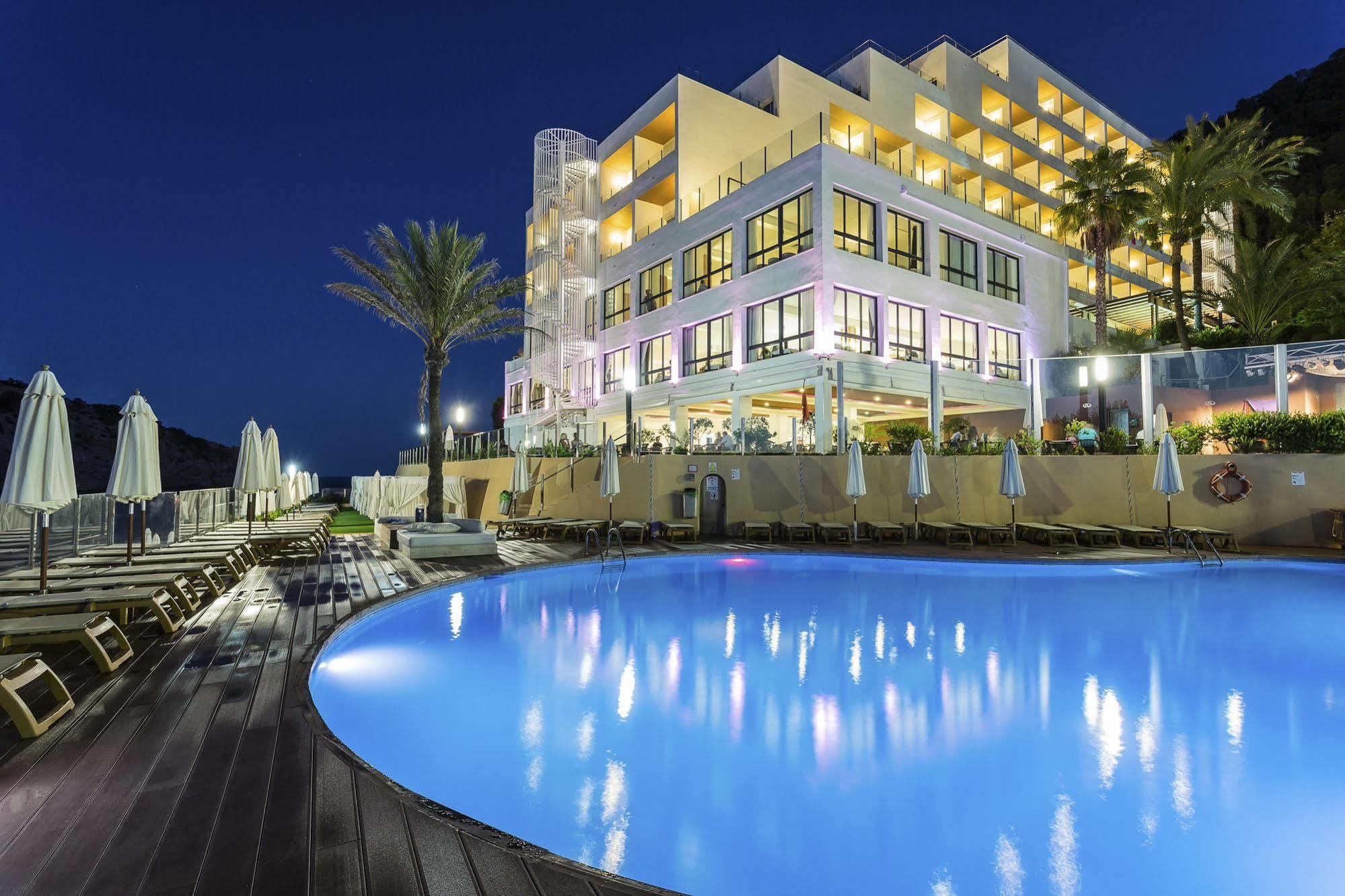Palladium Hotel Cala Llonga - Adults Only ภายนอก รูปภาพ